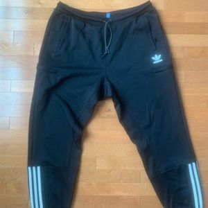 Men’s Adidas sweatpants